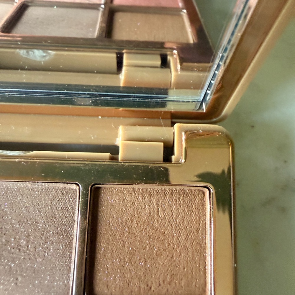 ABH Mini Spice Eyeshadow Palette | Warm Neutral Shimmers & Mattes | Lightly Used - Picture 5 of 6